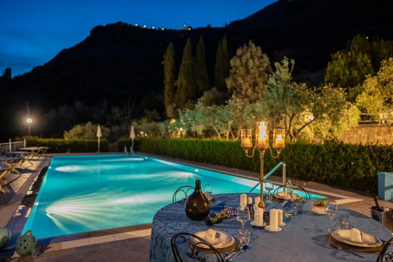 Sotto Il Cielo Di Toscana Appartamenti In Tenuta Only Adults No Pet Camaiore Exteriör bild